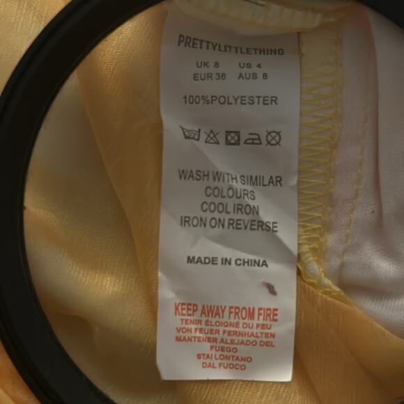 PrettyLittleThing Yellow/White Mini Dress 4 Deep V Long Sleeve Coquette Girl - Picture 11 of 11